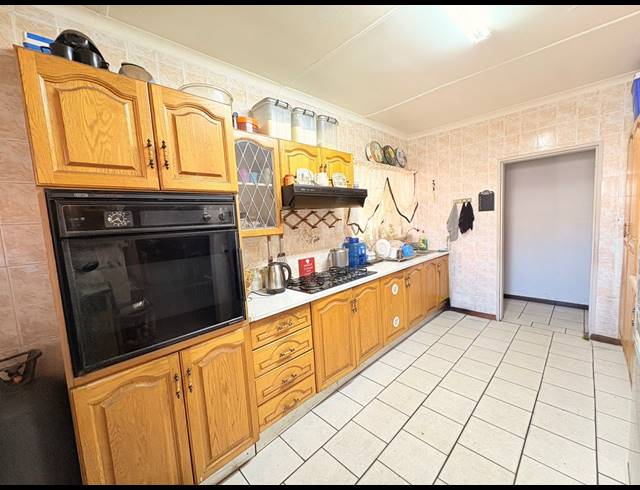4 BEDROOM HOUSE FOR SALE IN SASOLBURG EXT 12